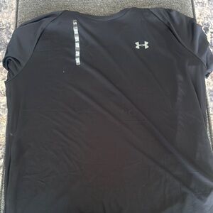 Under Armour Men's Black Shirt